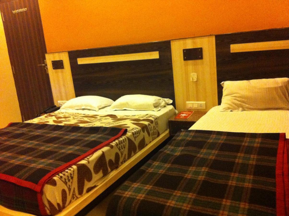 Mewar Hotel Τζαϊπούρ Δωμάτιο φωτογραφία
