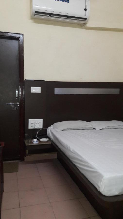 Mewar Hotel Τζαϊπούρ Δωμάτιο φωτογραφία
